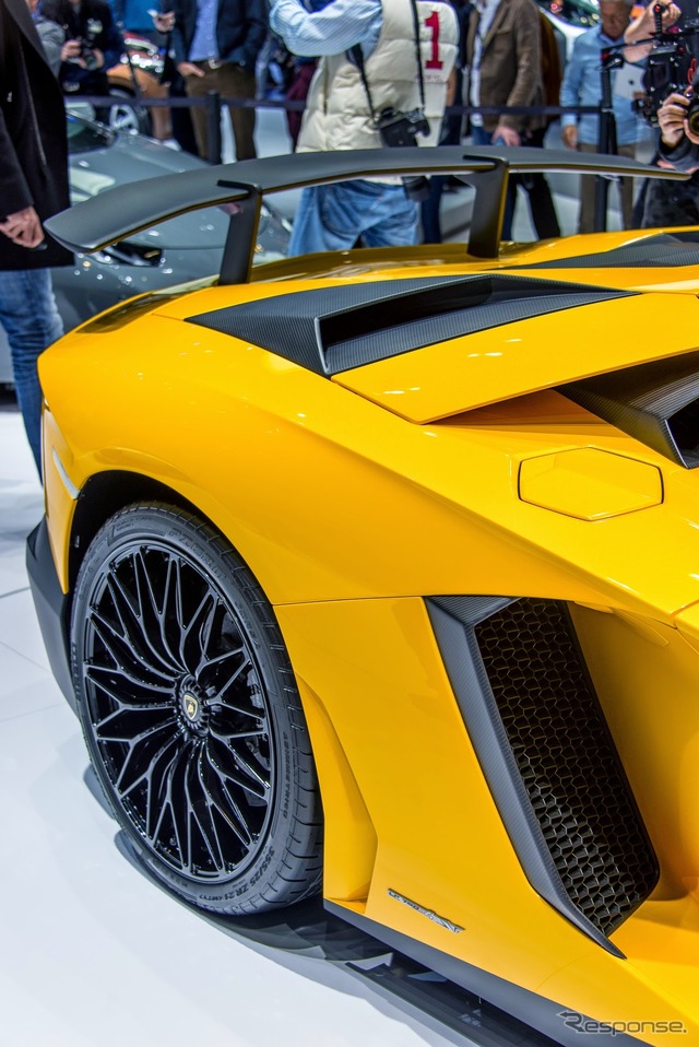 ランボルギーニ アヴェンタドール SV(ジュネーブモーターショー15)