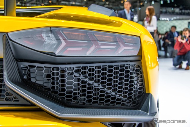 ランボルギーニ アヴェンタドール SV(ジュネーブモーターショー15)