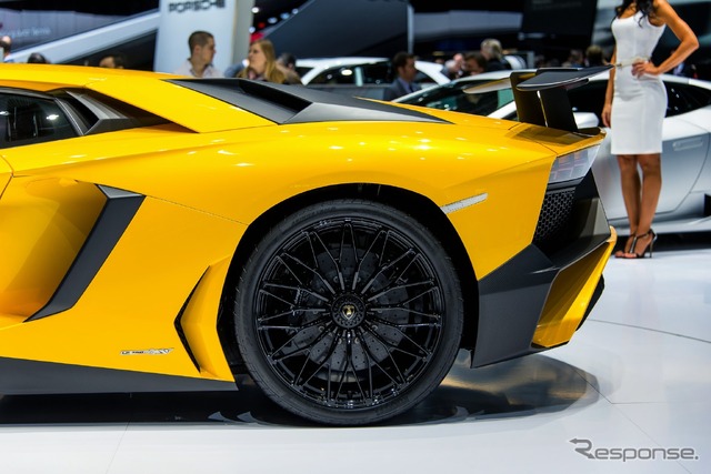 ランボルギーニ アヴェンタドール SV(ジュネーブモーターショー15)