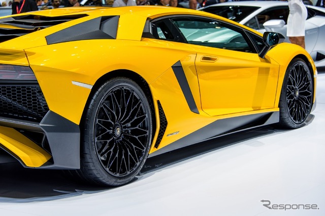 ランボルギーニ アヴェンタドール SV(ジュネーブモーターショー15)