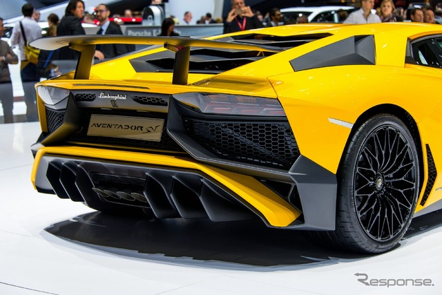 ランボルギーニ アヴェンタドール SV(ジュネーブモーターショー15)