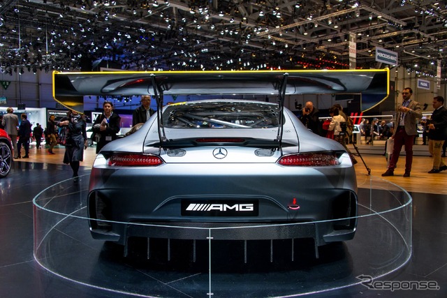 メルセデス-AMG GT3 レースカー(ジュネーブモーターショー15)