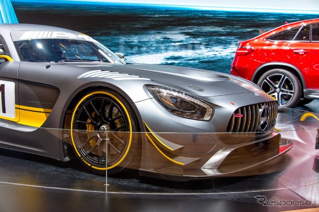 メルセデス-AMG GT3 レースカー(ジュネーブモーターショー15)