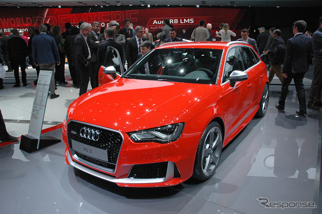 新型アウディ RS3 スポーツバック(ジュネーブモーターショー15)