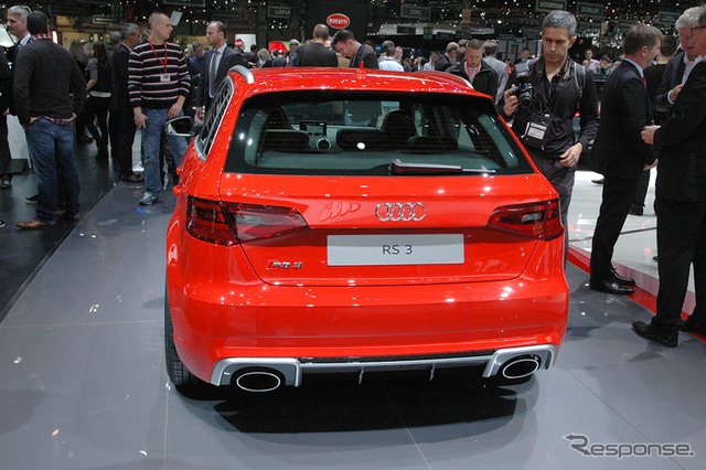 新型アウディ RS3 スポーツバック(ジュネーブモーターショー15)