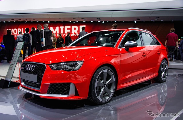 新型アウディ RS3 スポーツバック(ジュネーブモーターショー15)