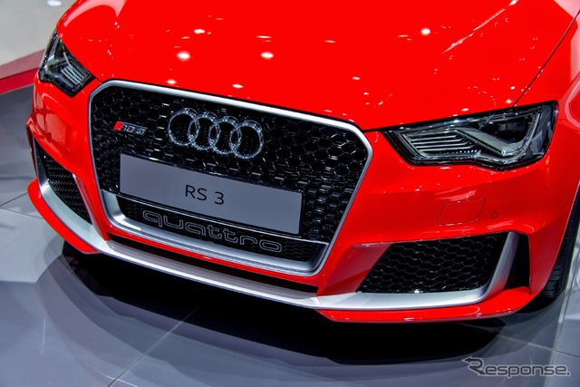新型アウディ RS3 スポーツバック(ジュネーブモーターショー15)