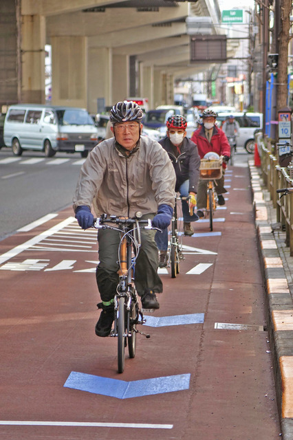 国道246号線を実際に走行し、自転車に乗る側からの意見や要望を伝えた