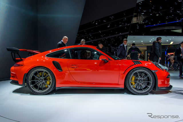 ポルシェ 911 GT3 RS(ジュネーブモーターショー15)