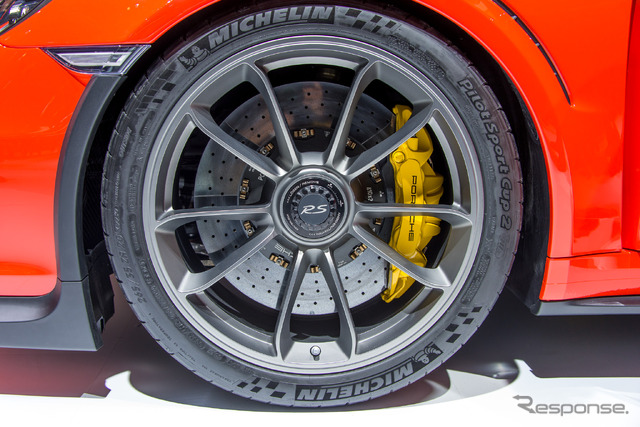 ポルシェ 911 GT3 RS(ジュネーブモーターショー15)