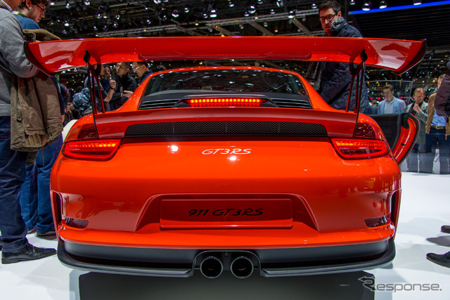 ポルシェ 911 GT3 RS(ジュネーブモーターショー15)