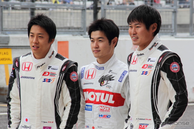 デモラン担当した伊沢拓也(左)、山本尚貴(中央)、塚越広大(右)