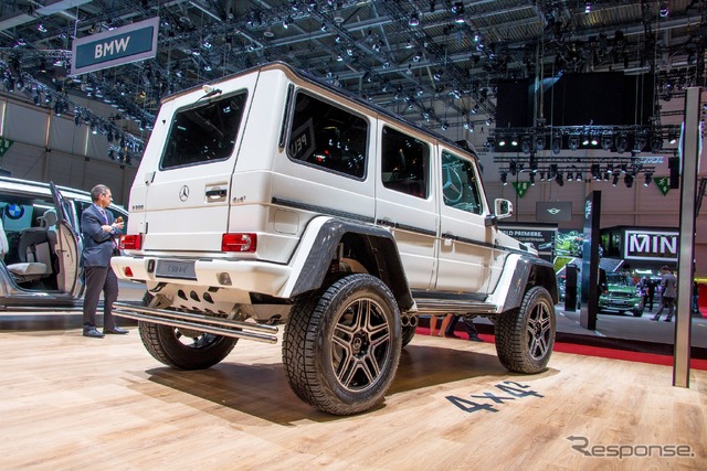 メルセデスベンツ G500 4×4スクエアード