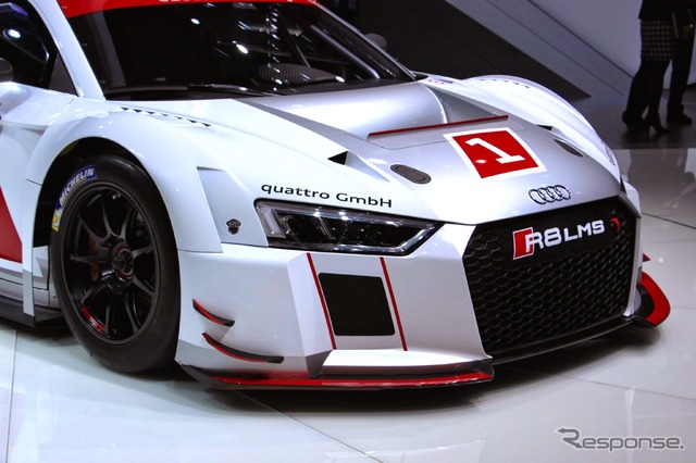 アウディ R8 LMS(ジュネーブモーターショー15)