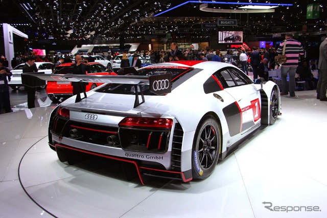 アウディ R8 LMS(ジュネーブモーターショー15)