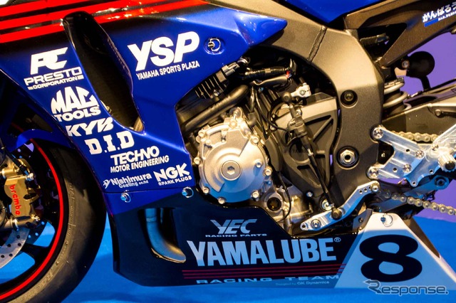 ユースチーム「YAMALUBE RACING TEAM」のYZF-R1