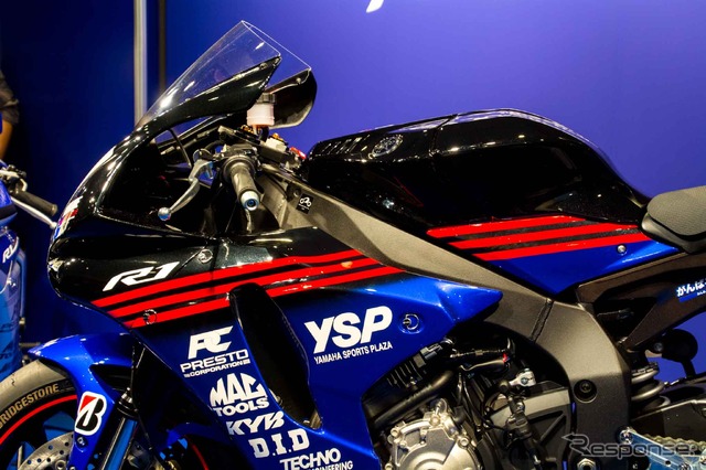 ユースチーム「YAMALUBE RACING TEAM」のYZF-R1