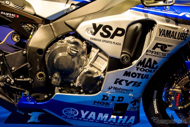 新型YZF-R1(YAMAHA FACTORY RACING TEAM)