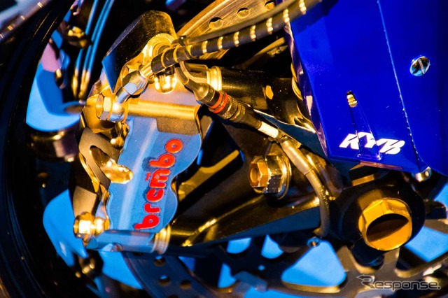新型YZF-R1(YAMAHA FACTORY RACING TEAM)