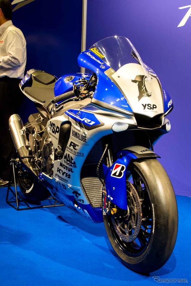 新型YZF-R1(YAMAHA FACTORY RACING TEAM)