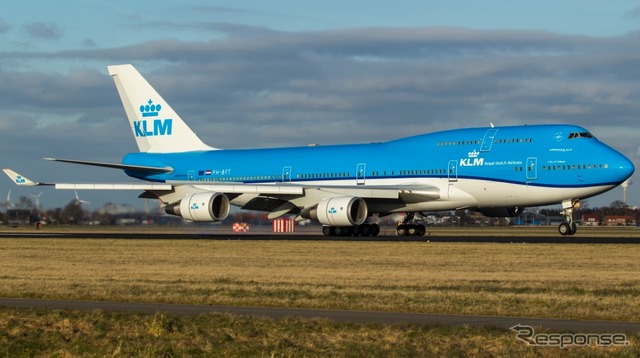 KLMオランダ航空、新塗装のB747がアムステルダムに到着(3)