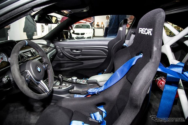 BMW M4クーペ の2015年シーズンMoto GPセーフティカー(ジュネーブモーターショー15)