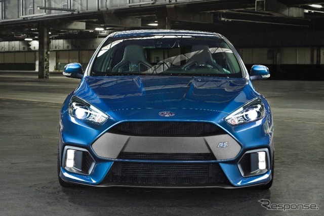 新型フォード フォーカス RS