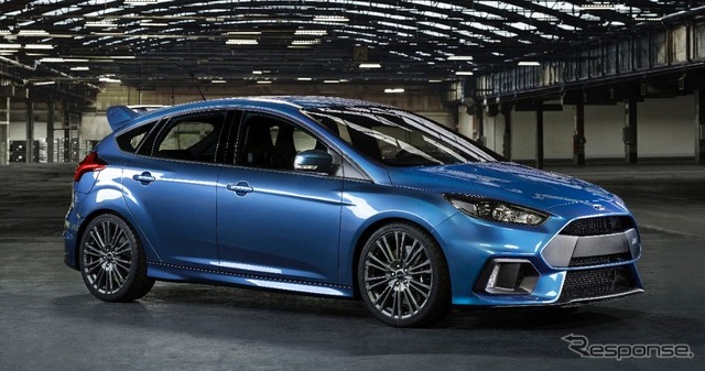 新型フォード フォーカス RS