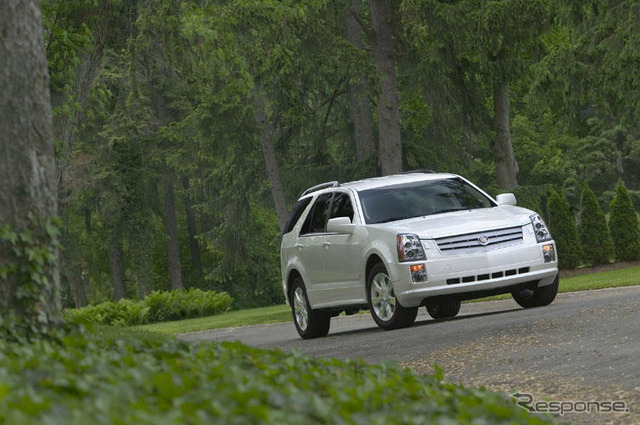 キャデラック、SRX の2006年モデルを日本発表