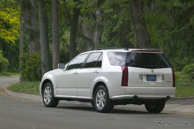 キャデラック、SRX の2006年モデルを日本発表