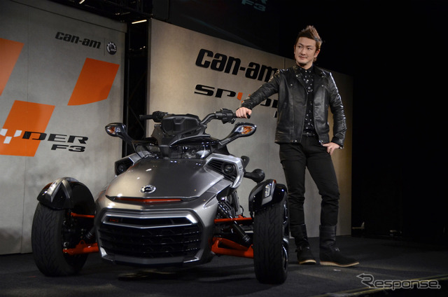 Can-Am Spyder F3/-Sの発表会に登場した、歌舞伎俳優の中村獅童さん