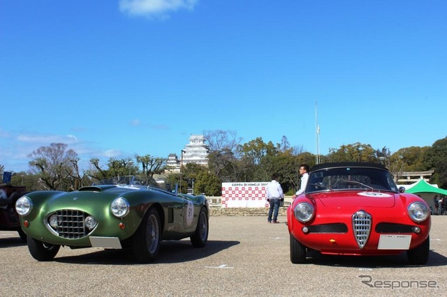 ACエース(左)とアルファロメオ ジュリエッタスパイダー(右)