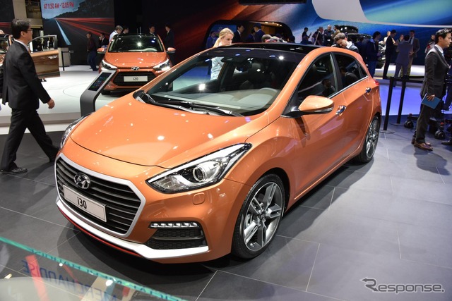 ヒュンダイ i30 ターボ(ジュネーブモーターショー15)
