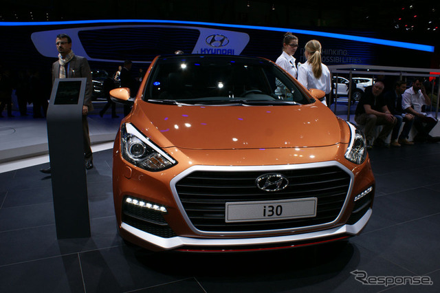 ヒュンダイ i30 ターボ(ジュネーブモーターショー15)