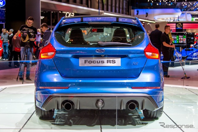 フォード フォーカス RS(ジュネーブモーターショー15)