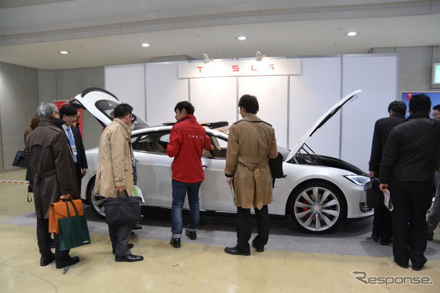 ATTT15 テスラモーターズ ブース