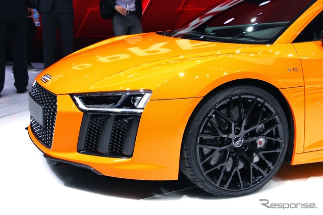 アウディ R8 V10プラス(ジュネーブモーターショー15)