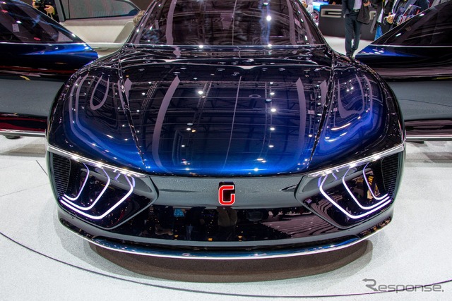 イタルデザイン・ジウジアーロ GEA(ジュネーブモーターショー15)