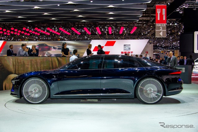 イタルデザイン・ジウジアーロ GEA(ジュネーブモーターショー15)