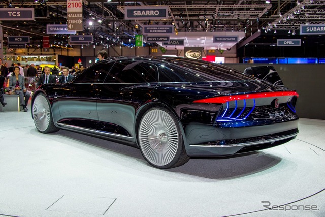 イタルデザイン・ジウジアーロ GEA(ジュネーブモーターショー15)