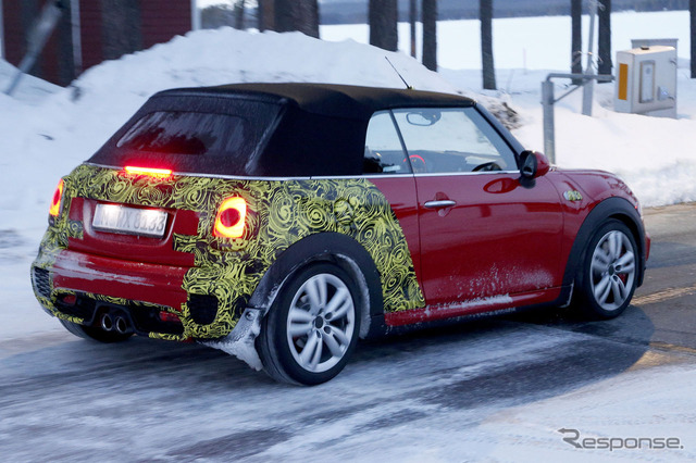 MINI JCWカブリオレ スクープ写真