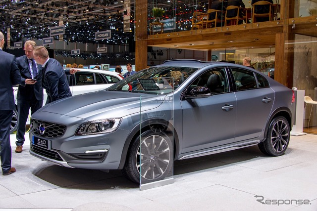 ボルボ S60クロスカントリー（ジュネーブモーターショー15）