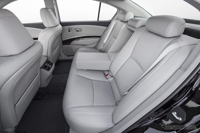 アキュラ RLX の2016年モデル