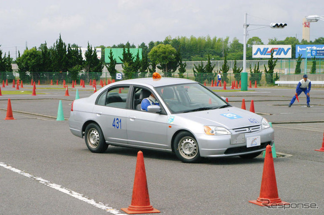 ホンダ、教習所の教官の安全運転競技大会を開催