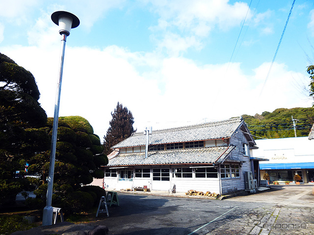 波佐見町には工場跡地などを活用したカフェや雑貨ショップなどが集結する西の原地区がある