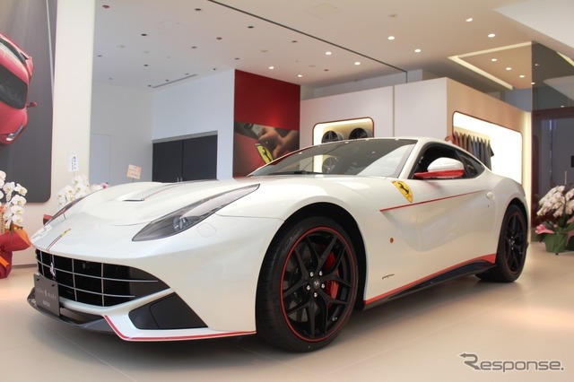 フェラーリ F12ベルリネッタ テーラーメイド