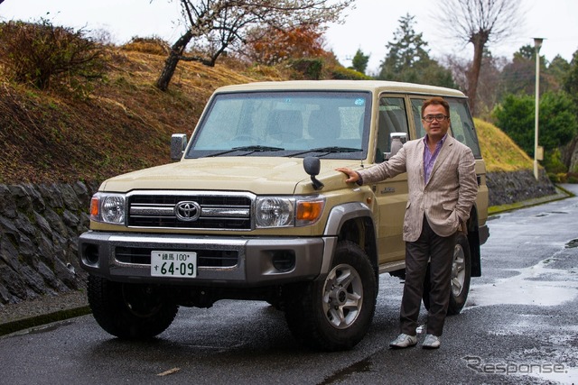 トヨタ ランドクルーザー70 と西川淳氏