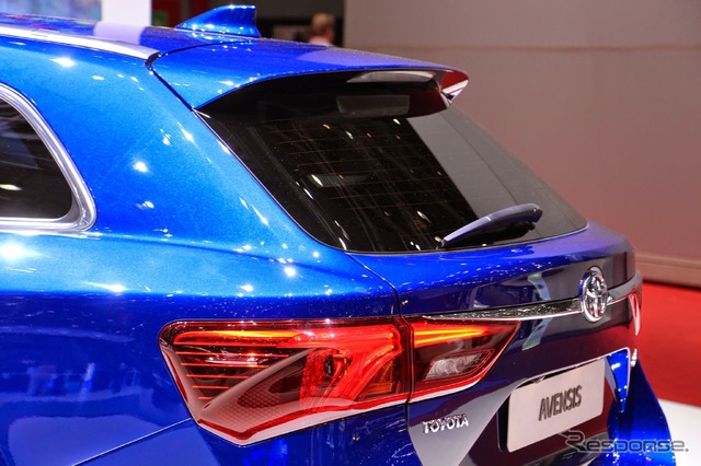 トヨタ アベンシス 新型(ジュネーブモーターショー15)