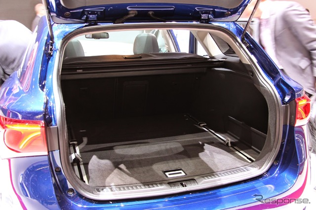 トヨタ アベンシス 新型(ジュネーブモーターショー15)