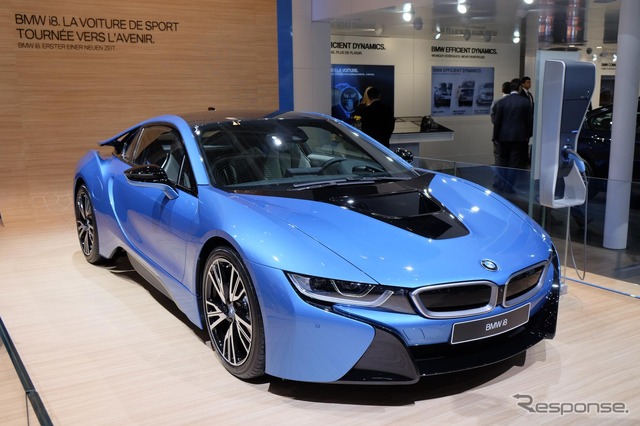 BMW i8 の小改良モデル（ジュネーブモーターショー15）